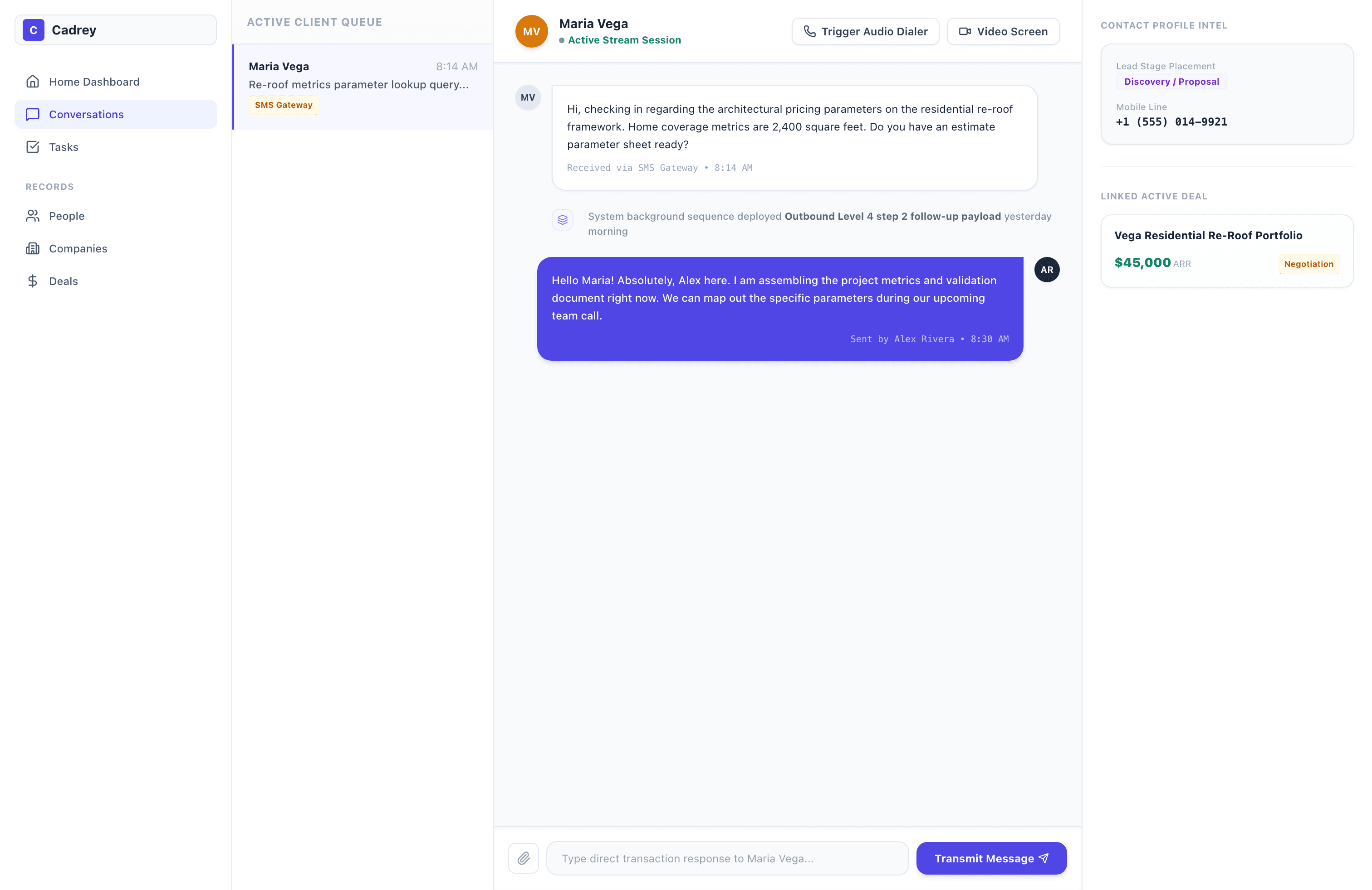Cadrey web chat answering a website visitor and capturing the lead